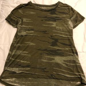 Camo short sleeve t-shirt